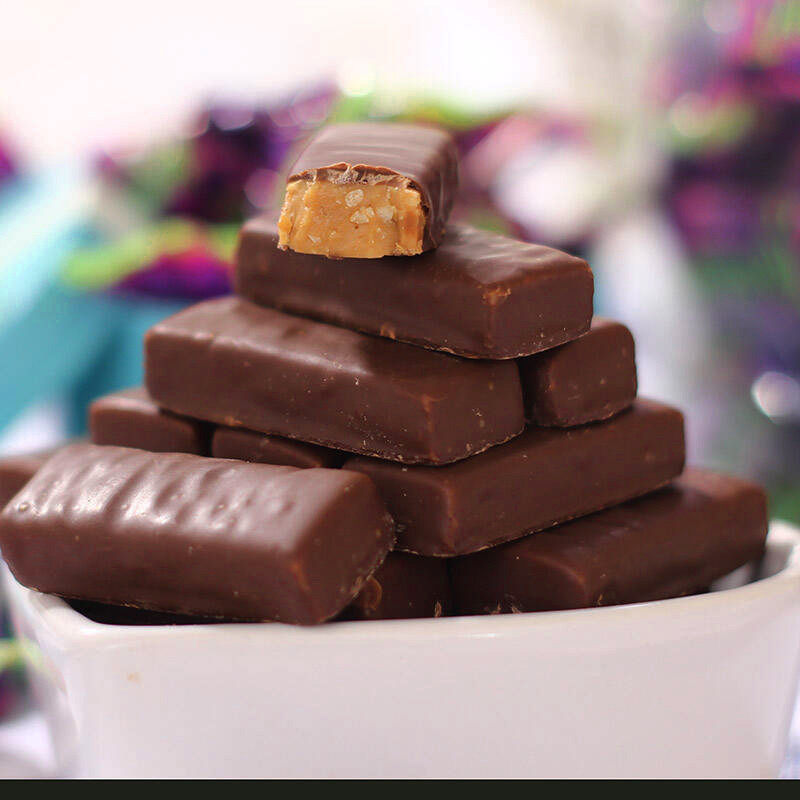 俄罗斯红场紫皮花生夹心巧克力酥糖500g糖果