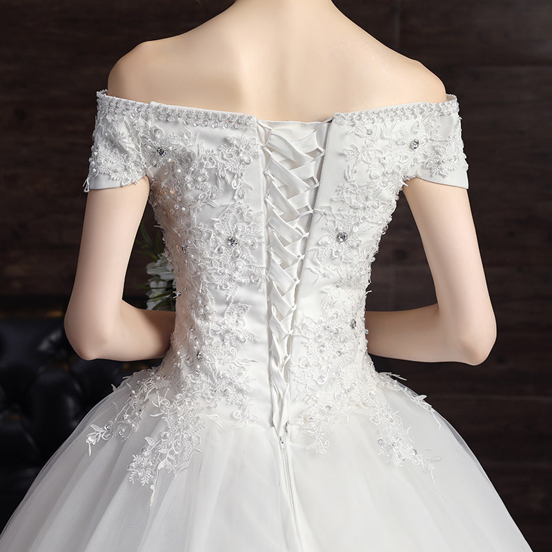 婚纱礼服2018新款新娘结婚韩版冬季一字肩婚纱齐地显瘦白色蓬蓬裙