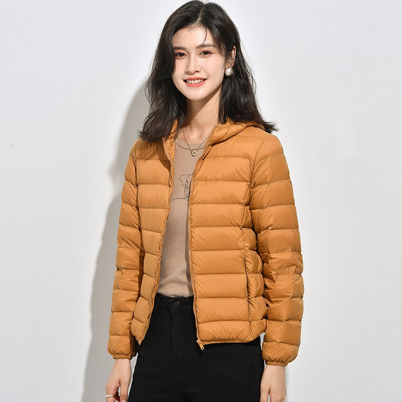 雅鹿2022年新款薄款羽绒服女轻薄小款轻便短款秋冬超薄冬季外套超