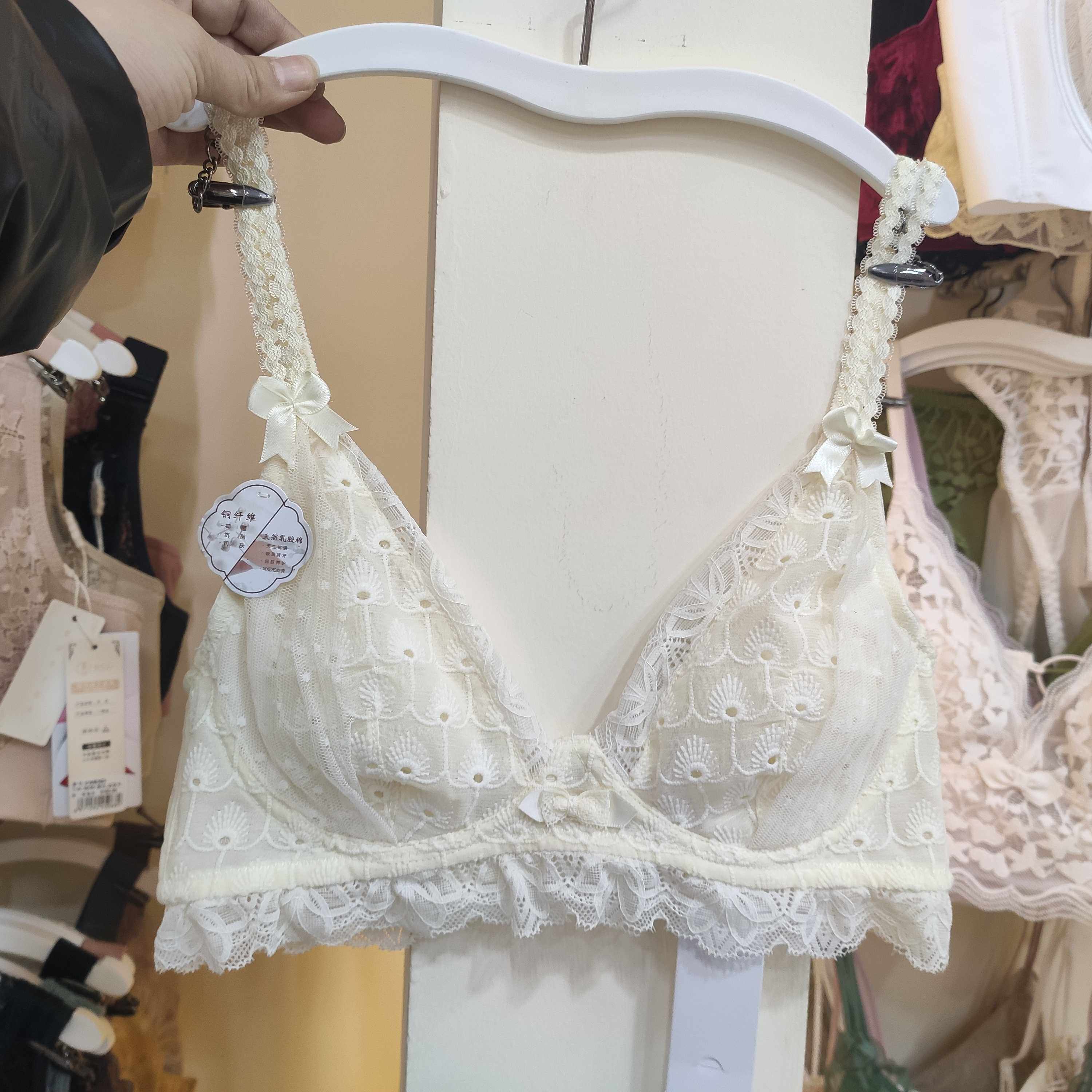 内衣聚拢调整薄款大胸显小性感钢圈文胸套装文胸