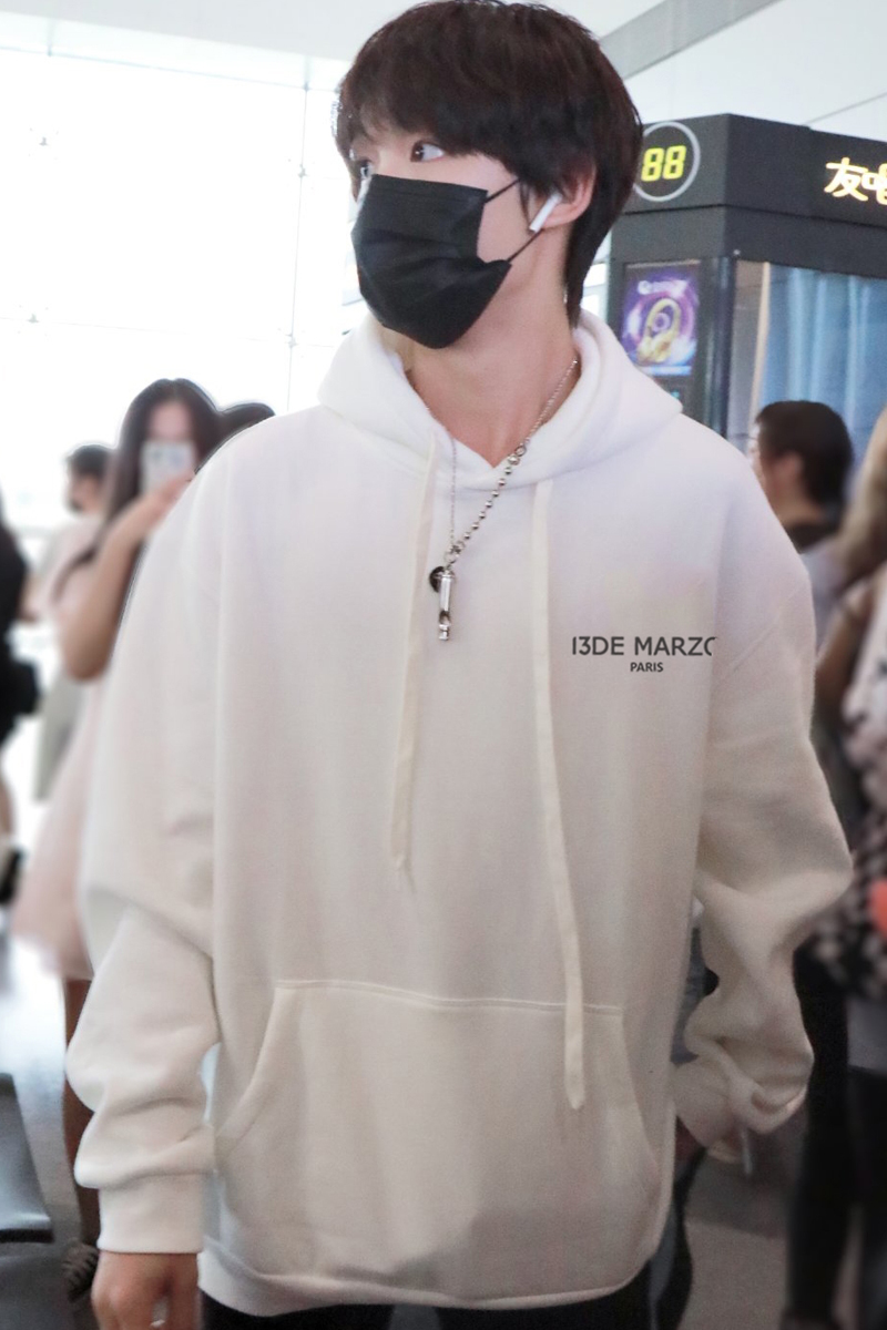 时代少年团丁程鑫同白色连帽衫卫衣女春季薄款卫衣