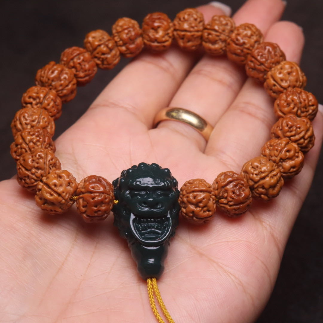 天然阿拉善玛瑙狮头兽面三通佛头108手串长串金刚摆件