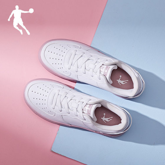 Jordan Sports Shoes Women's Board Shoes 2021 Autumn Low Top Light Outdoor Casual Shoes Air Force No. 1 Small White Shoes Students Jordan Sports Shoes Women's Board Shoes 2021 Autumn Low Top Light Outdoor Casual Shoes Air Force No. 1 Small White Shoes Students