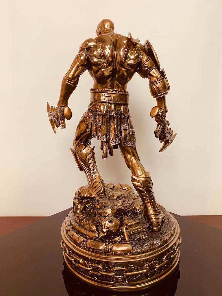 摆件奥格瑞玛战神托斯全身手办玩偶kratos男生礼物手办