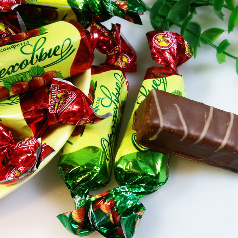 俄罗斯进口糖果slavyanka四颗榛子巧克力威化婚庆喜糖儿童食品