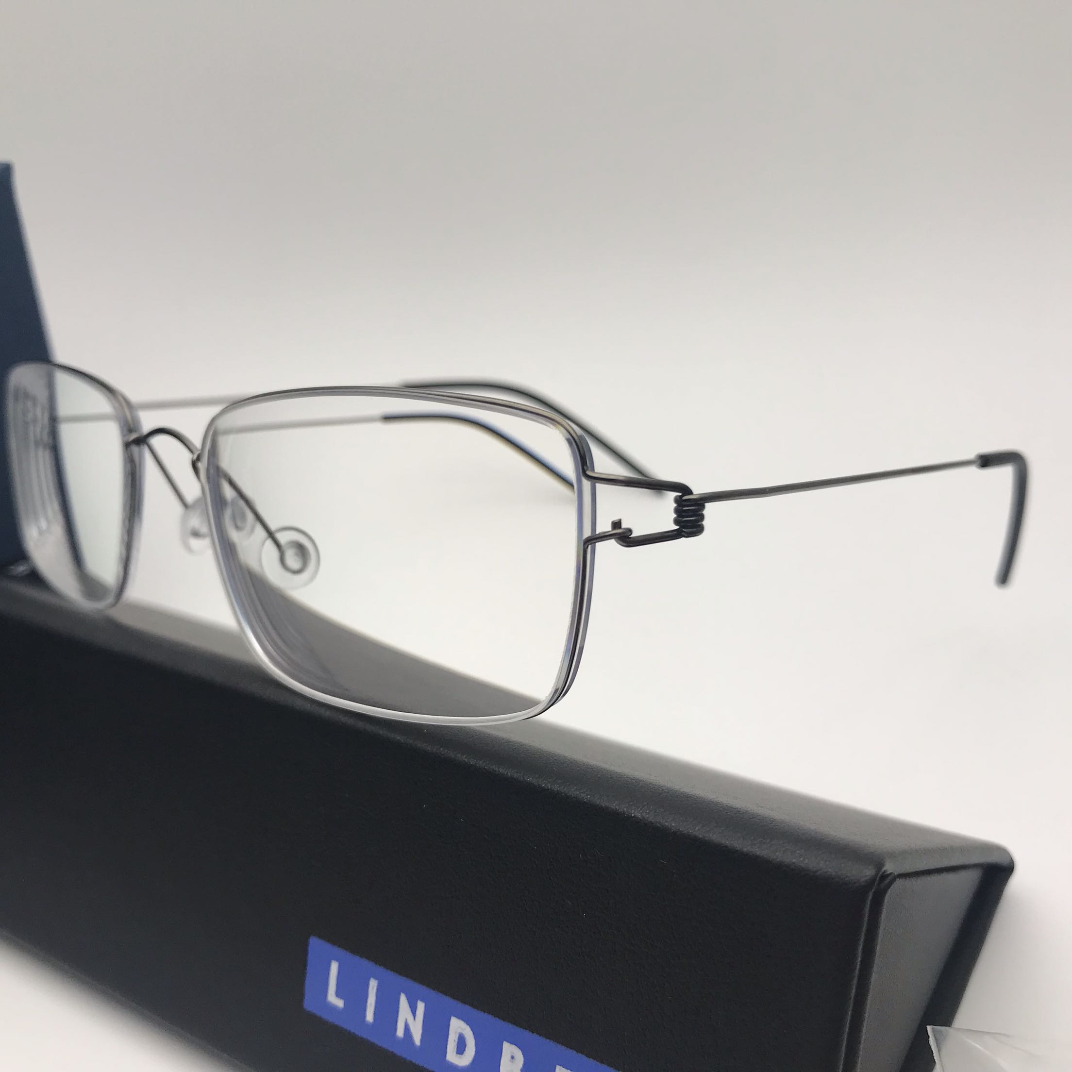 新款负重纯钛男士近视螺丝设计镜框alvis眼镜架