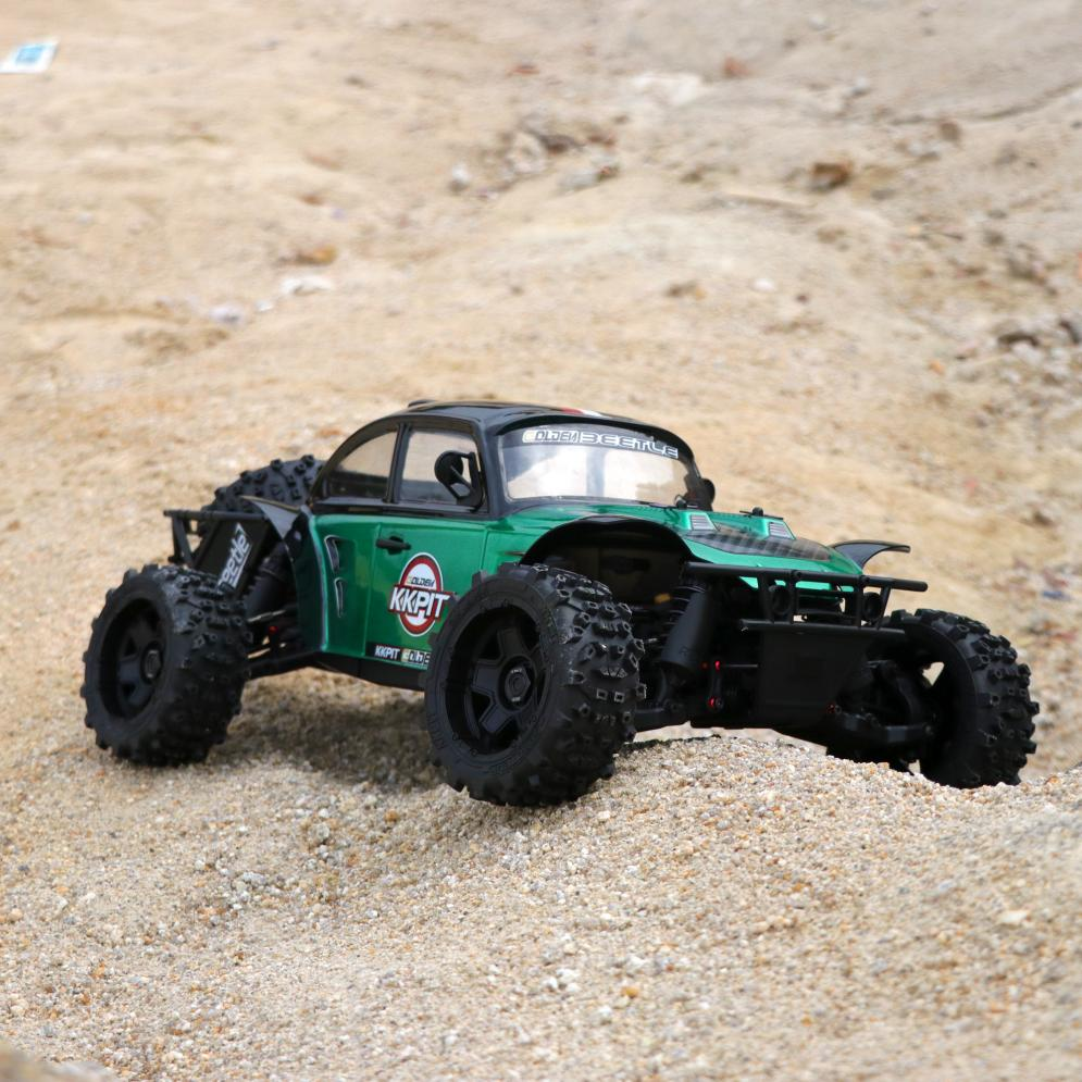 新款四驱rc模型水耐防水越野卡车kkpit沙漠车模