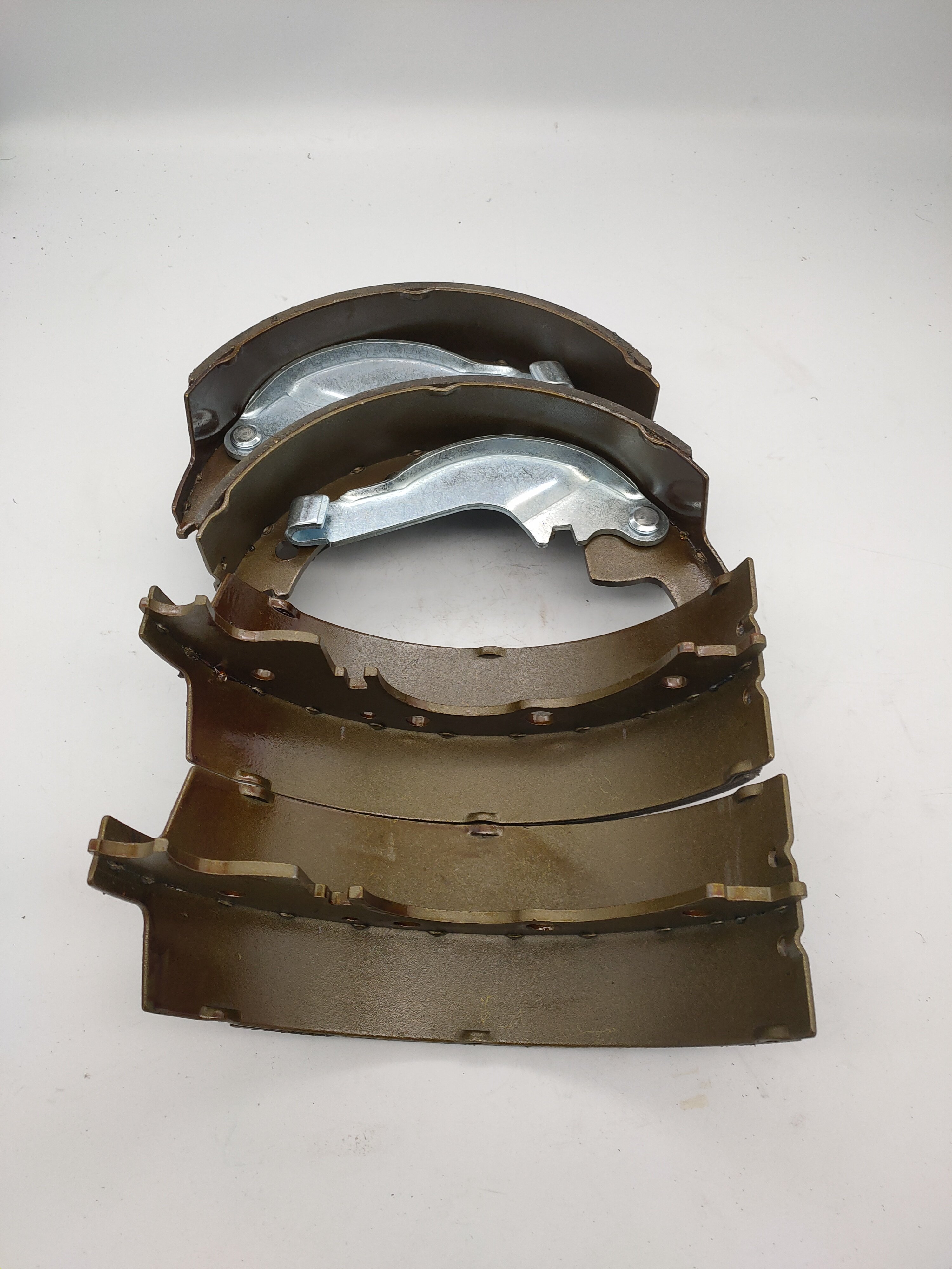 后轮刹车片依维柯宝迪车型制动蹄片都灵得意鼓式其他