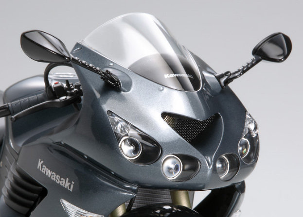 田宫摩托车14111川崎kawasakizzr1400静态拼装模型摩托火车