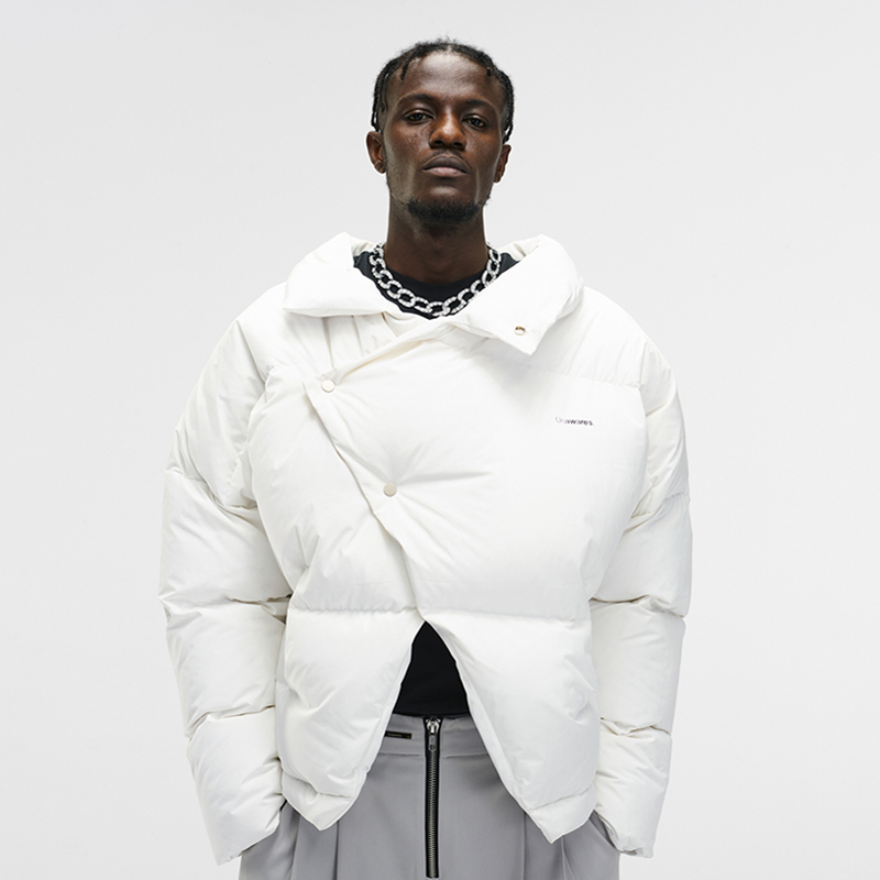 【潮WOO专属】Unawares FW20 开叉剪裁结构羽绒服