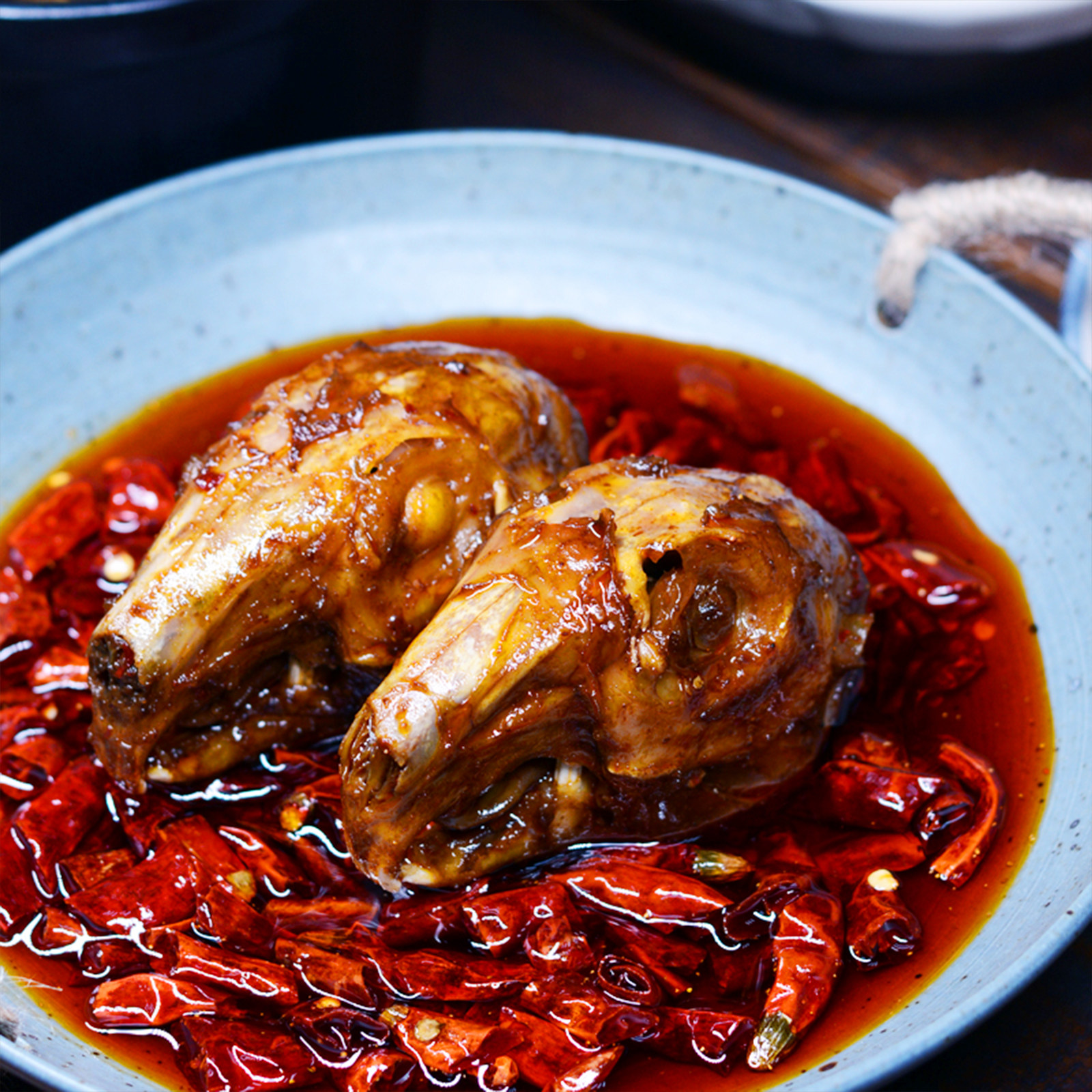 兔头火号麻辣五香四川成都特产2只真空香辣冷吃兔肉干