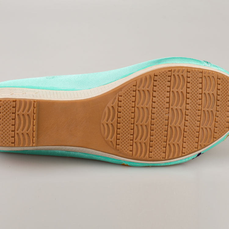 新款足下有福小花园高坡坡跟鞋绣花鞋汉服女鞋牛筋布鞋