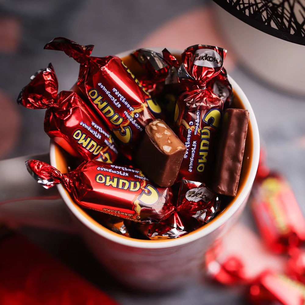 巧克力俄罗斯kpokaht紫皮糖果婚庆喜糖杏仁夹心果仁传统糖果