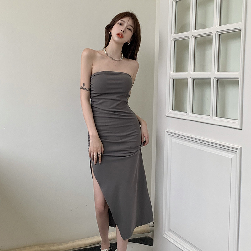 女主播直播衣服紧身裹胸抹胸不规则开叉裙子性感连衣裙