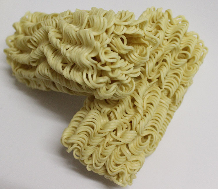 客家竹筒排骨面竹升面非油炸面条火锅小麦麦热面条