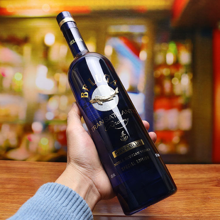 进口俄罗斯伏特加beluga vodka白鲸海军蓝700ml 配制鸡尾酒白酒吧