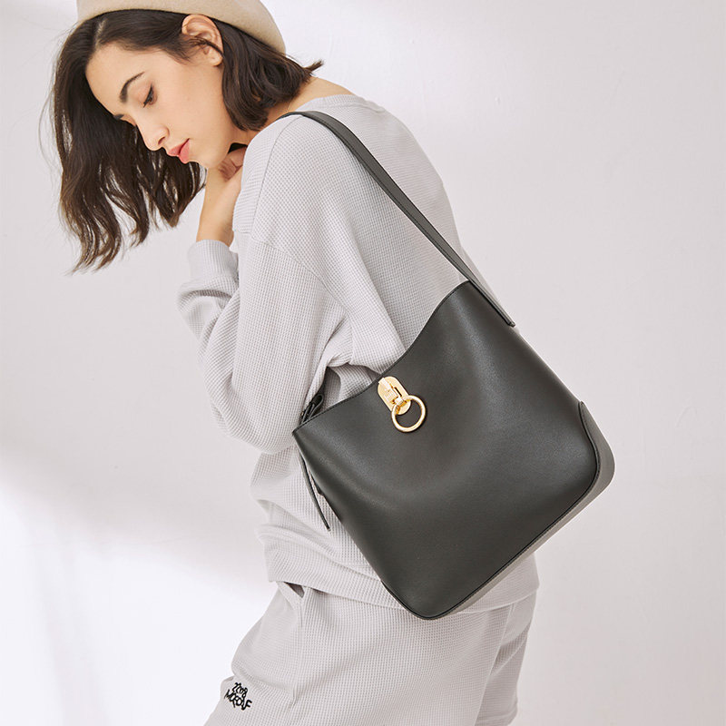 包女托特elle女包2022新款通勤大容量包包单肩托特包