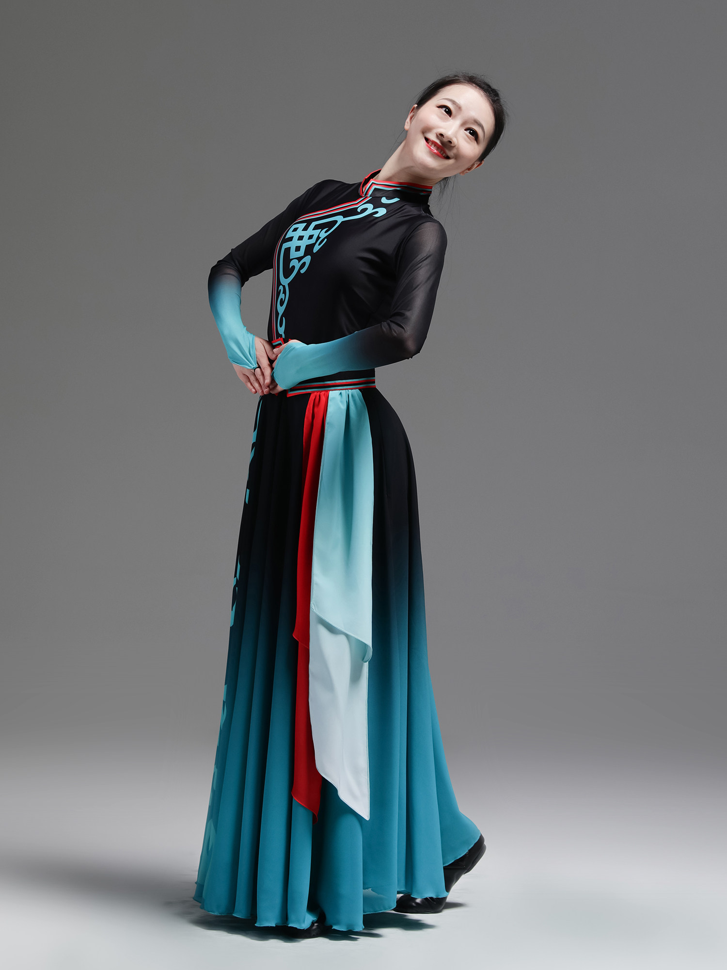 舞依民族舞舞台比赛定做演出表演舞蹈民族依恋民族服装