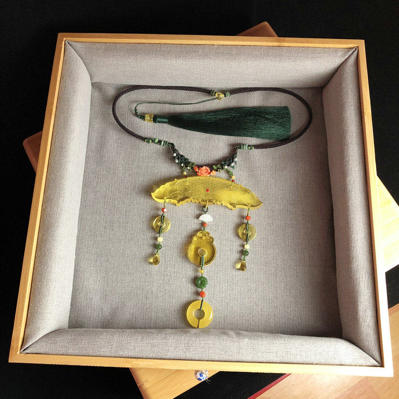 北辰珠宝复古龙凤呈祥琥珀蜜蜡玉璜玉璧吊坠项圈颈饰