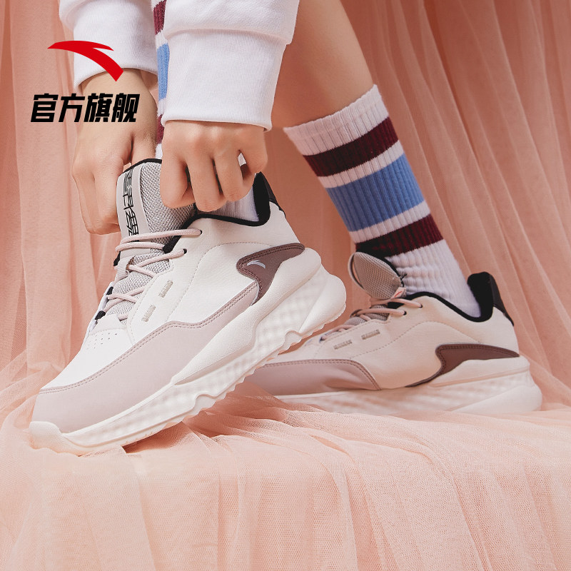 安踏女鞋休闲鞋春季官网旗舰新款学生樱花粉时尚皮面运动鞋子女潮