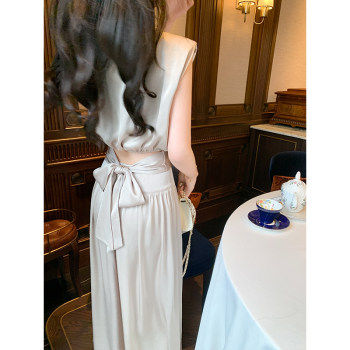 cchenchenchen ພື້ນທີ່ອຸດົມສົມບູນ oni light luxury temperament design sense sleeveless vest pants suit design sense niche