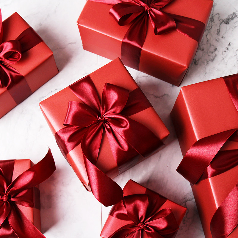 新年春节礼品盒圣诞节装饰品礼物美陈圣诞礼盒场景布置堆头树