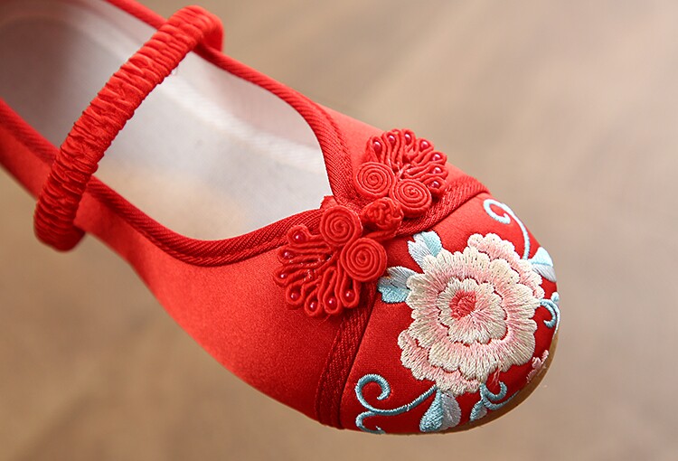 女童绣花鞋老北京民族风手工布鞋古代古装学生表演儿童汉服鞋