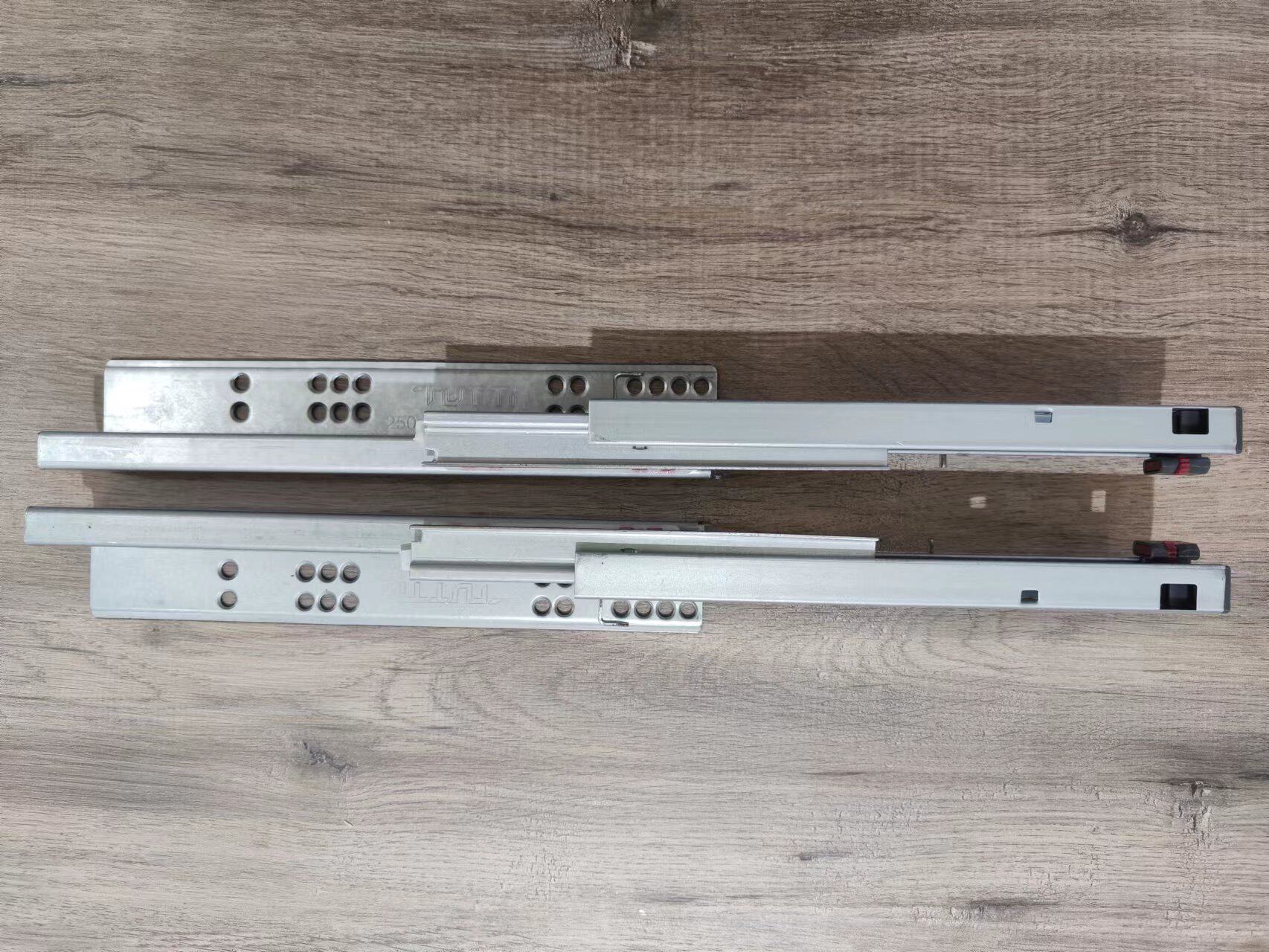 托底图特tutti隐藏阻尼全拉三节橱柜衣柜柜门导轨