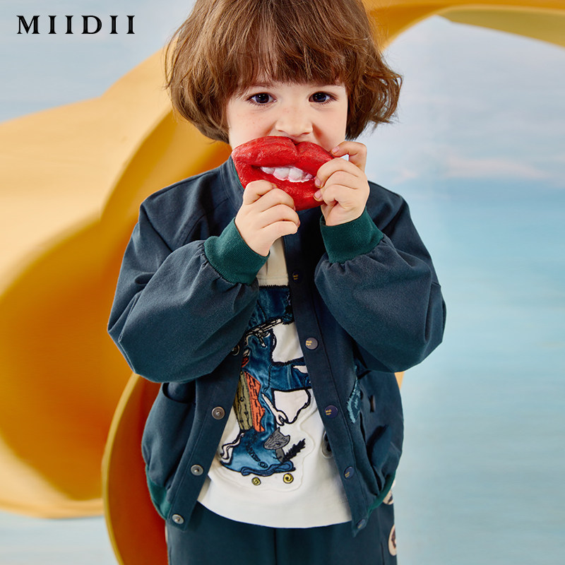 谜底童装秋季新款男童中大潮趣布艺创意时尚普通外套