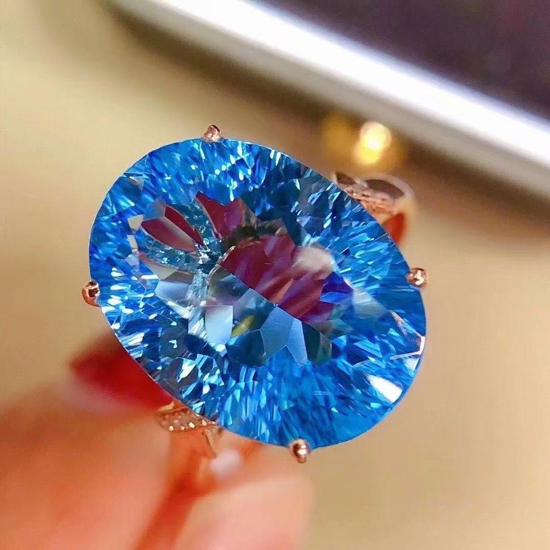 18k玫瑰金配进口南非钻石女款9克拉天然托帕石手饰