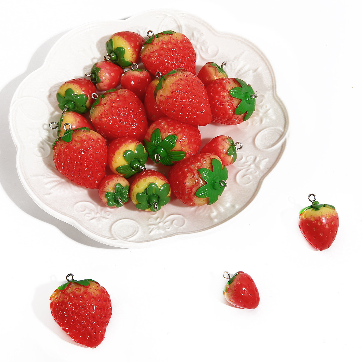 立体树脂红色草莓仿真水果手工diy自制滴胶手其他diy饰品配件