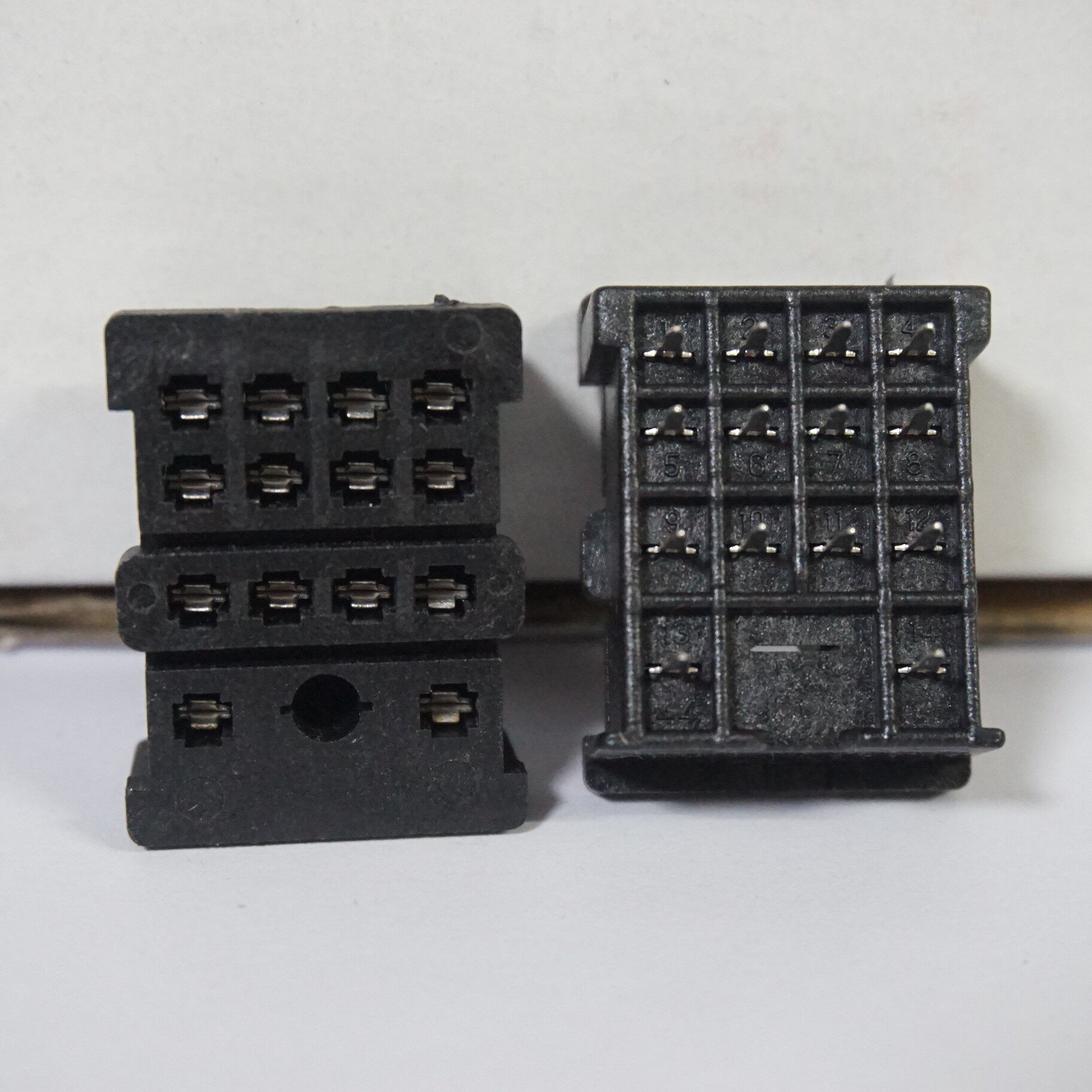my4hh54p电磁继电器底座py14a焊接线路板专用其它