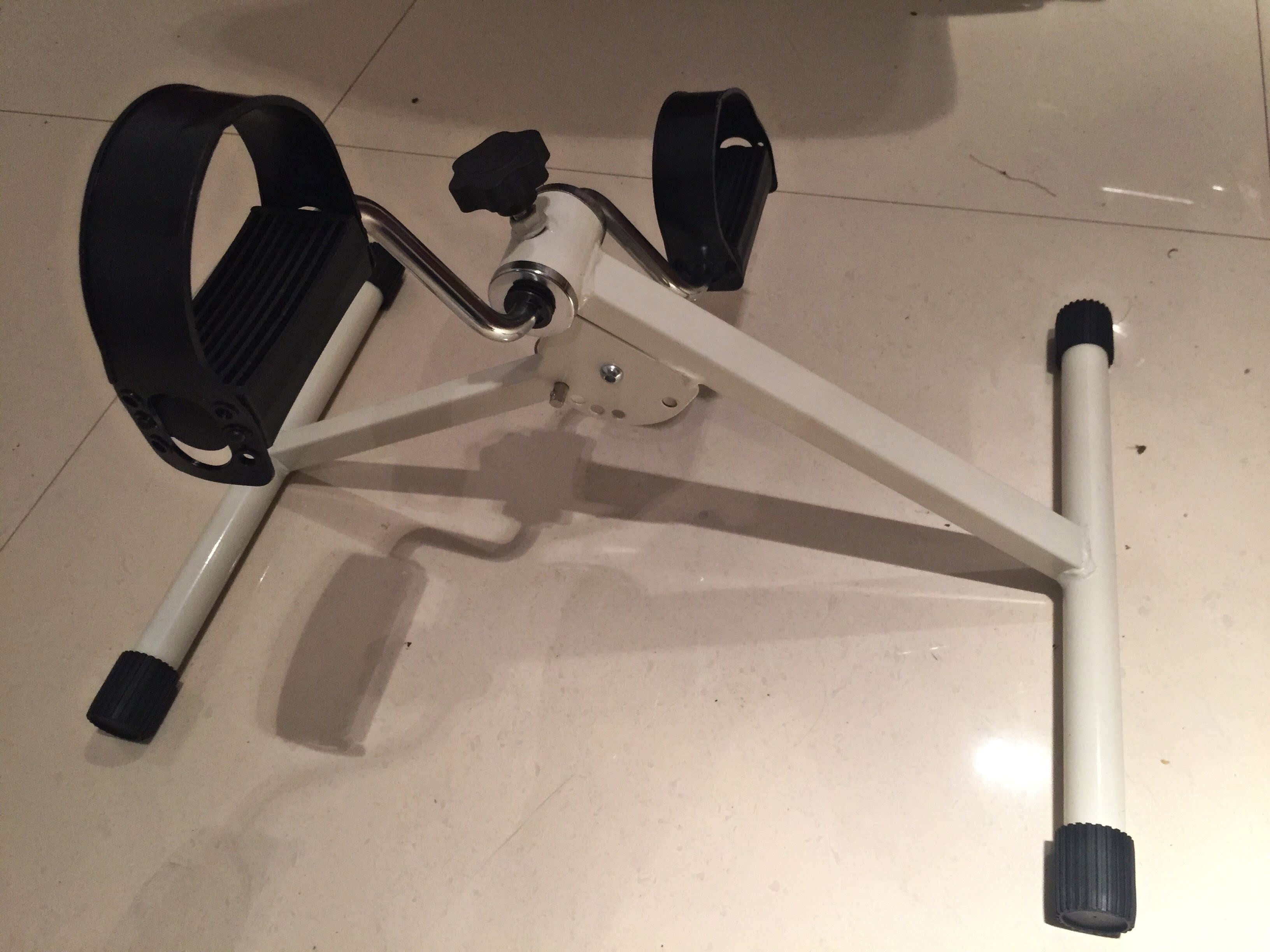 美腿机腿部训练器懒人瘦腿运动器材家用康复迷你脚踏美腿机