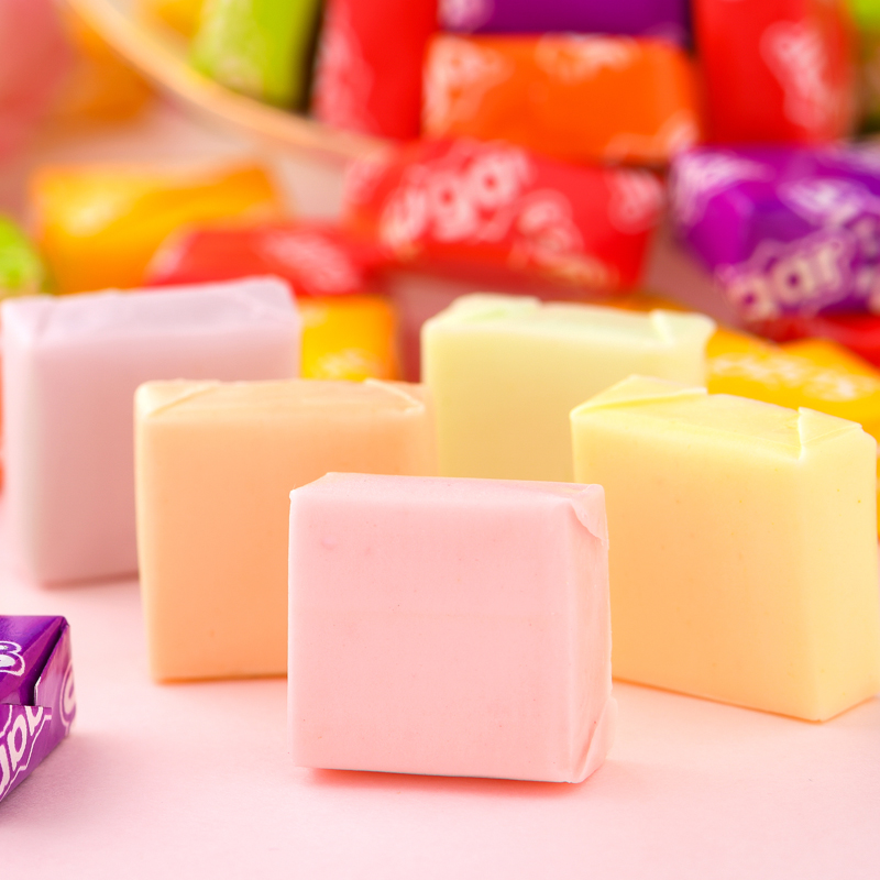 瑞士500g方块糖混合水果味果汁软糖硬糖散装糖果