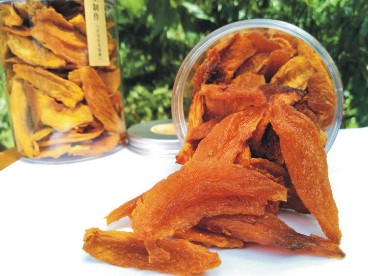 炎陵黄桃干酸甜自家晒干休闲零食特产果脯果干桃