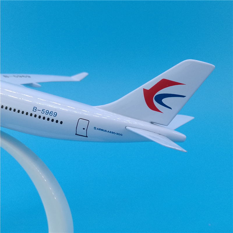 20cm东航空客a330金属飞机模型办公家居摆件飞机模型