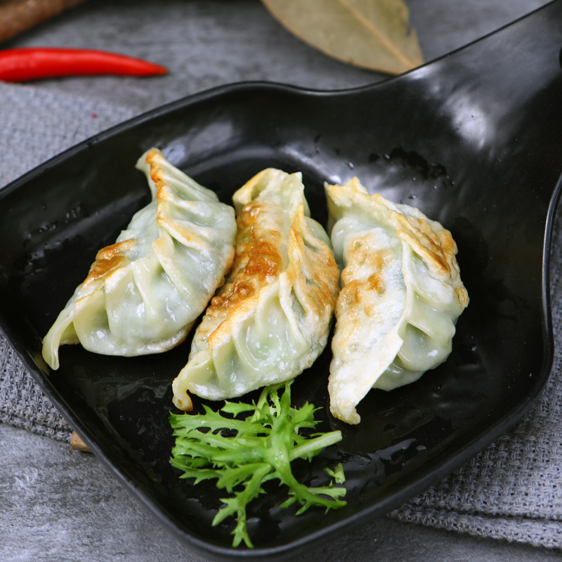 厂家发货广式饺子鲜菜猪肉大馅韭菜水饺蒸饺水饺