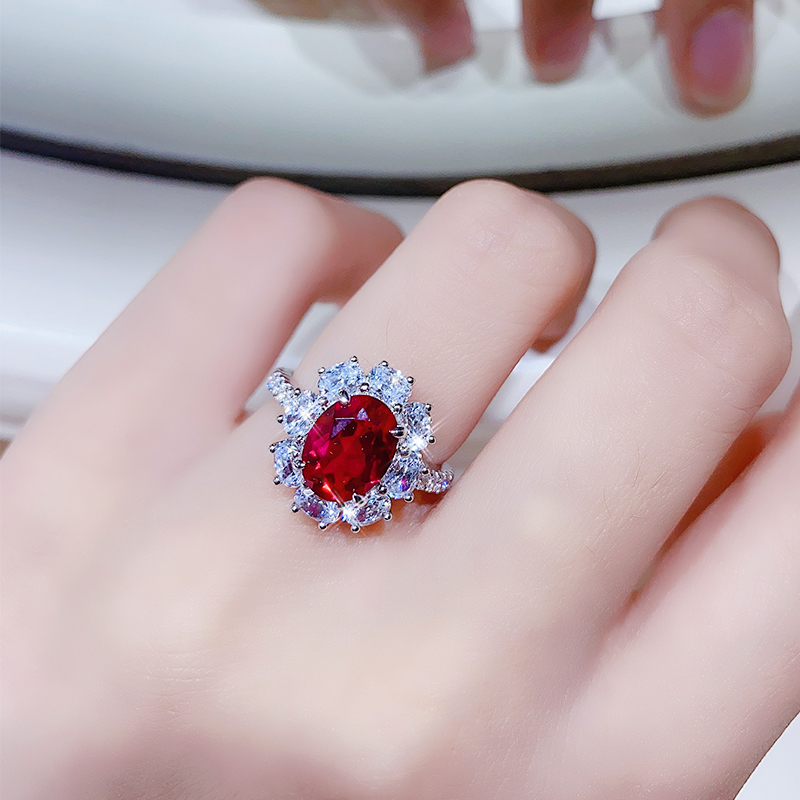 pt950铂金进口群镶莫桑太阳花红宝石钻戒纯银2克拉手饰