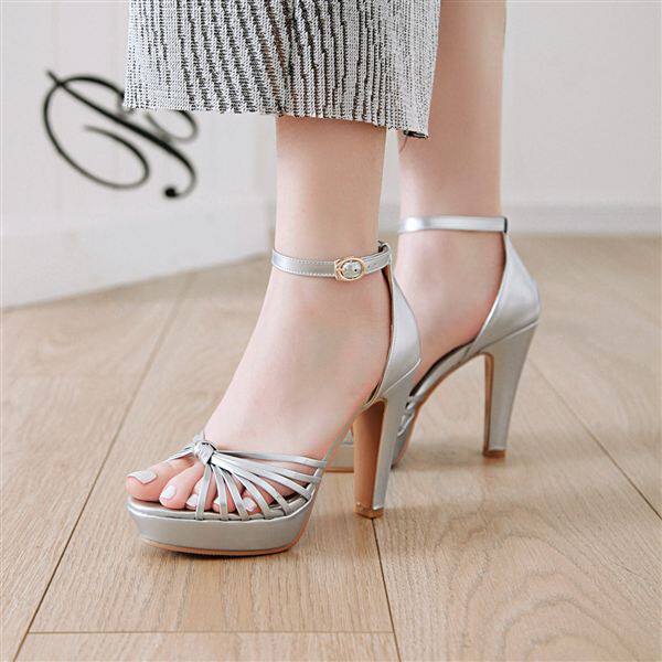 ol气质高跟凉鞋粗跟厚底一字侧扣演出时装秀时装凉鞋