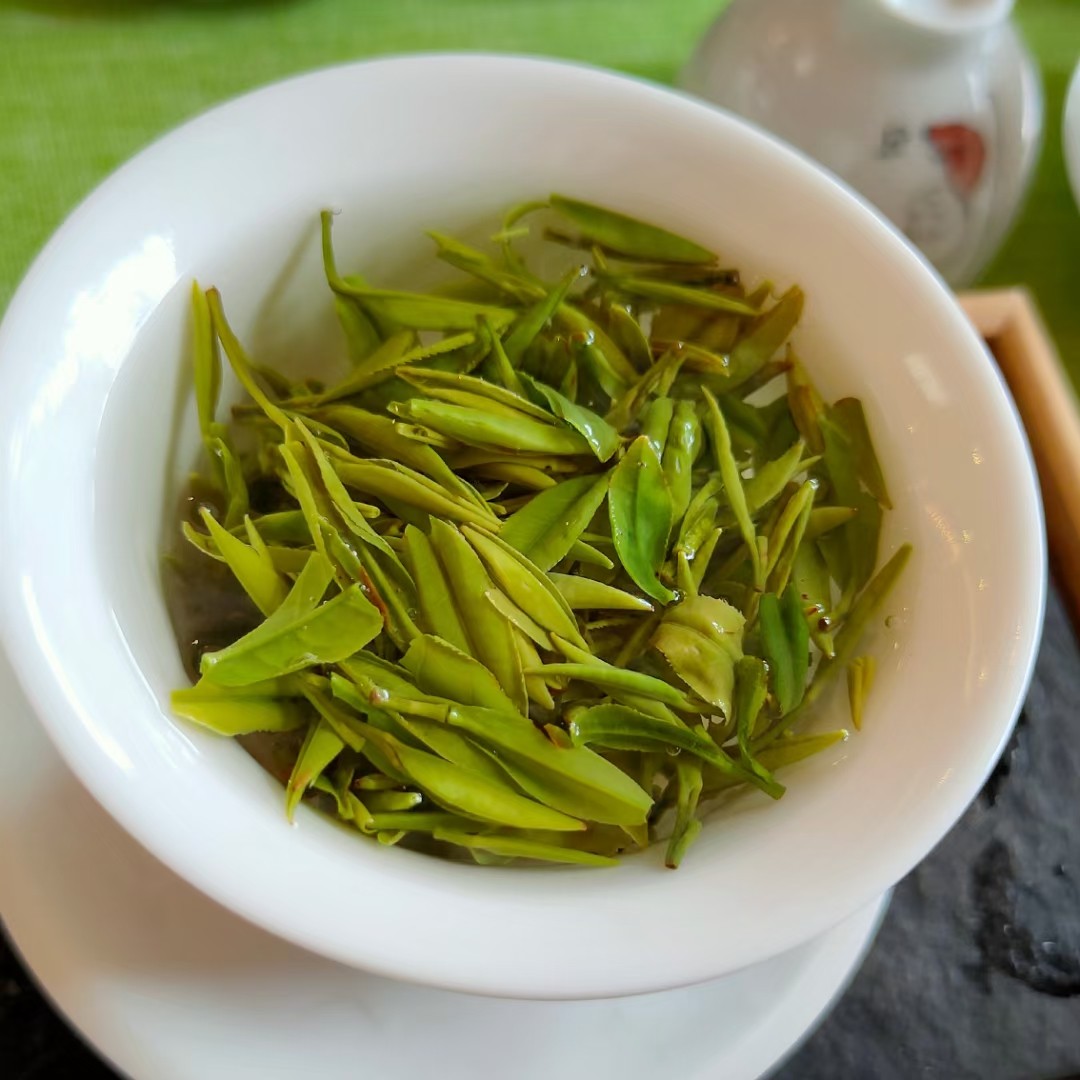 2022年新茶明春茶峨眉高山绿茶老川鲜爽不涩茶汤其它绿茶