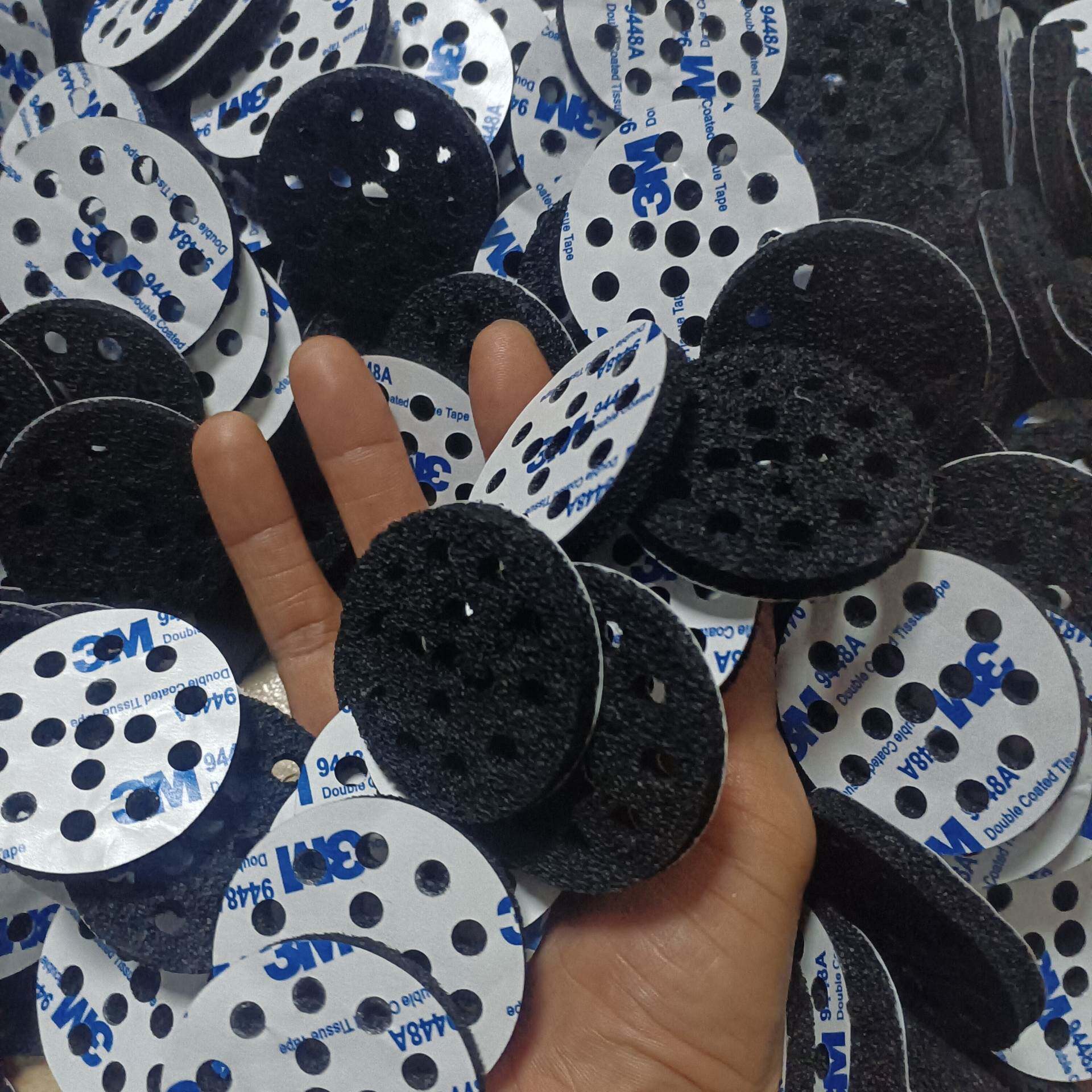 海绵真空吸盘防滑耐磨工业吸力吸板机械手无痕真空吸盘