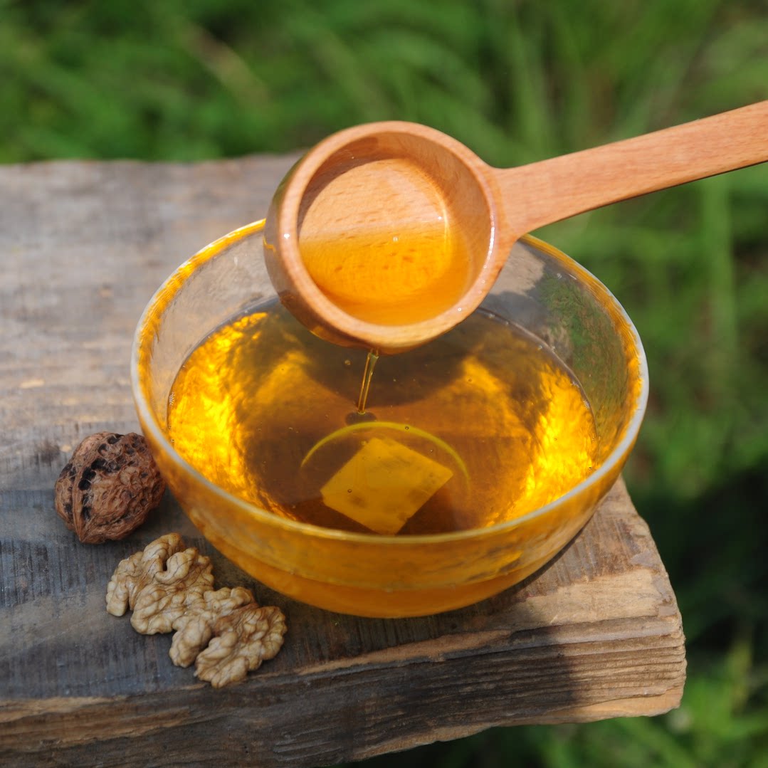 手工冷榨野生核桃婴幼儿食用宝宝儿童核桃油