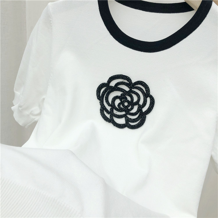 2020夏季小香立体钉珠山茶花图案圆领短袖冰丝毛针织衫