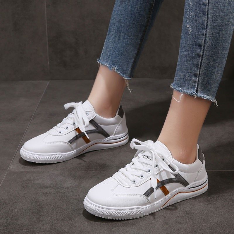 港风小白鞋女鞋2021年新款春季春款春秋百搭爆款运动球鞋板鞋单鞋