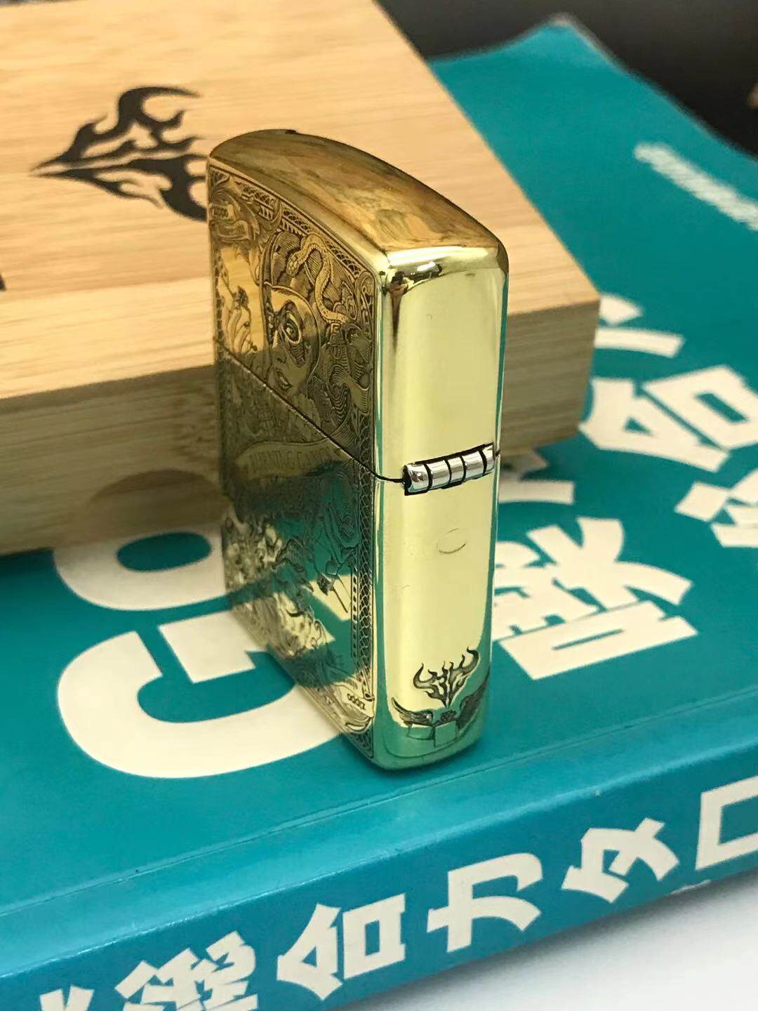 zippo芝宝打火机正品蚊版燃烧帮派纯铜盔甲精雕zippo