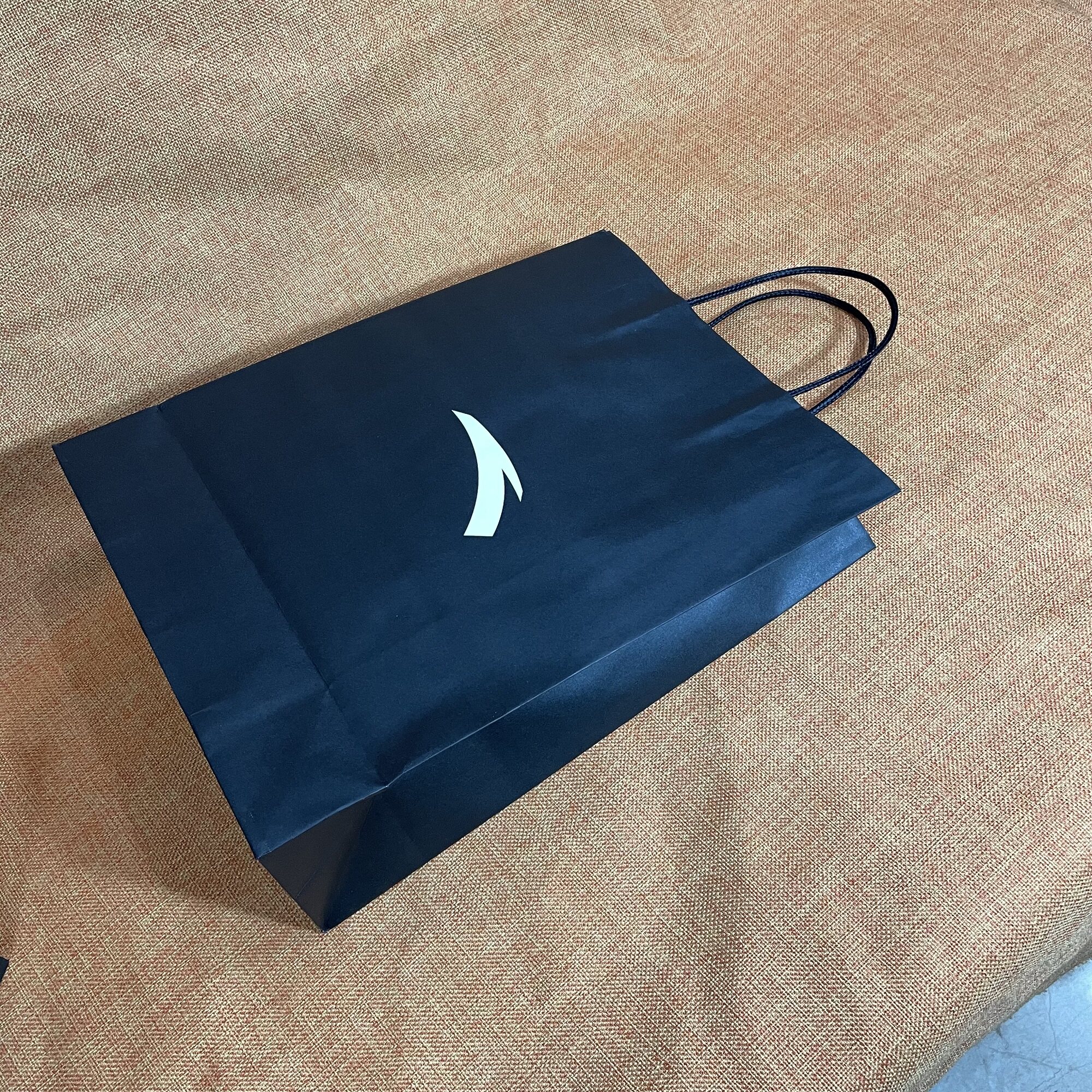 正品安踏anta手提袋包装袋拎袋环保纸袋鞋袋服装礼品袋