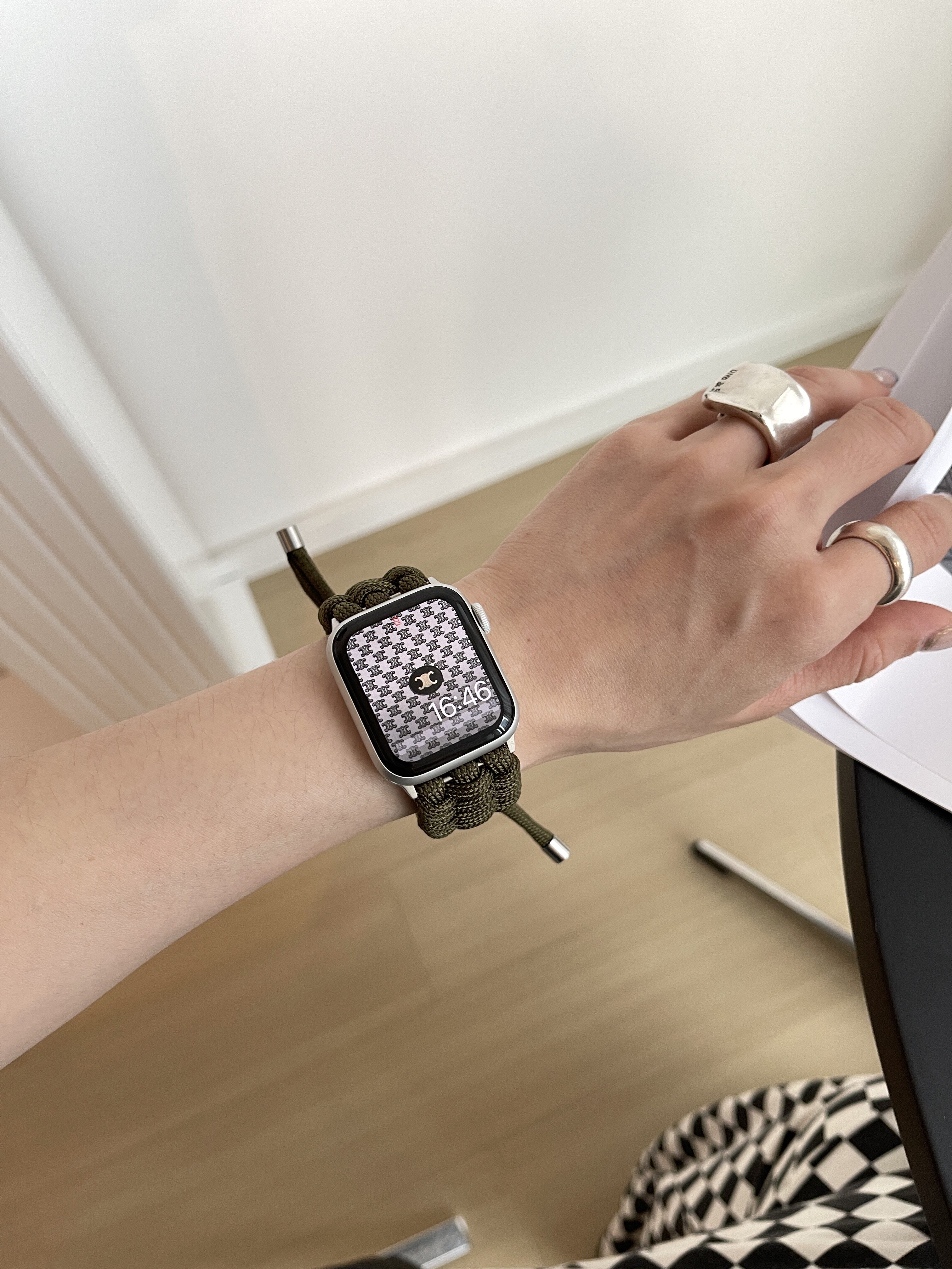 iamyee夏日休闲运动手工编织伞绳苹果适用iwatchs8智能手表手环表带