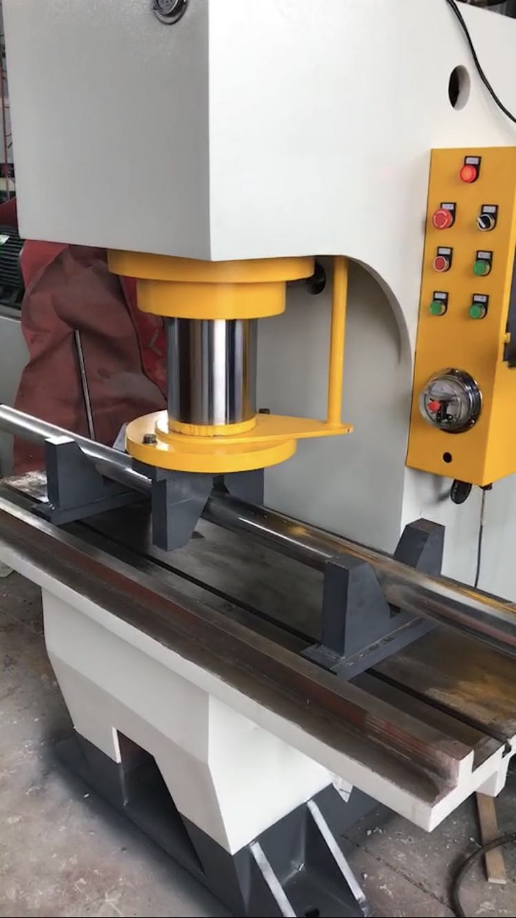 单臂轴承压力机100吨轮轴液压机500t校直机200吨校正机液压机