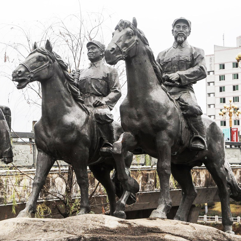 骑马骑马人人物雕塑定制铸铜古代将军士兵雕像摆件