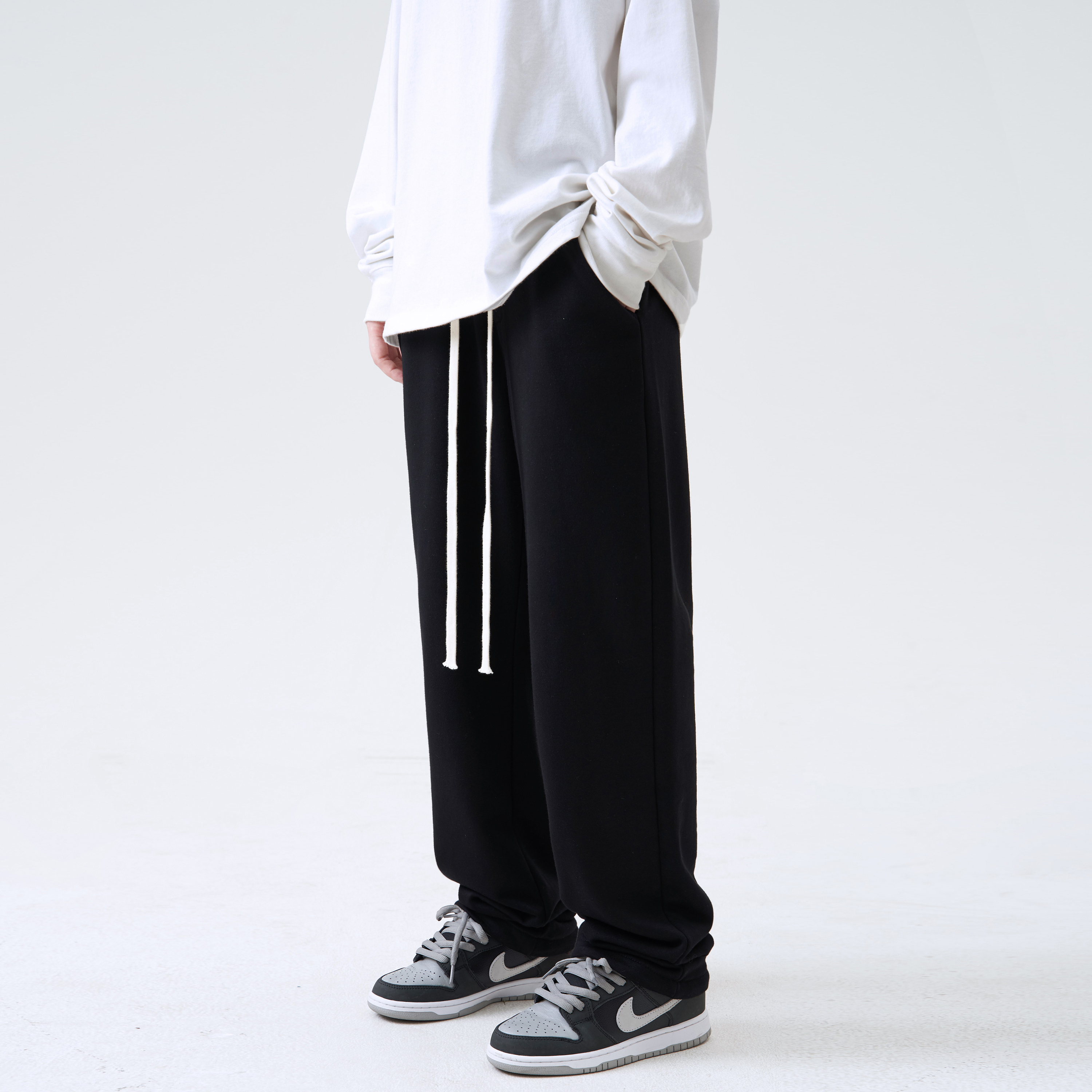 MADSHED 复古基础款黑色休闲运动裤子美式垂坠感宽松显瘦直筒裤男